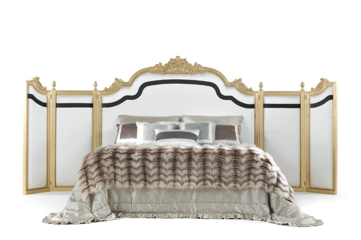 ORPHEUS bed &ndash; Jumbo Collection Italian luxury classic BEDS. tailor-made interior design projects to meet all your furnishing needs